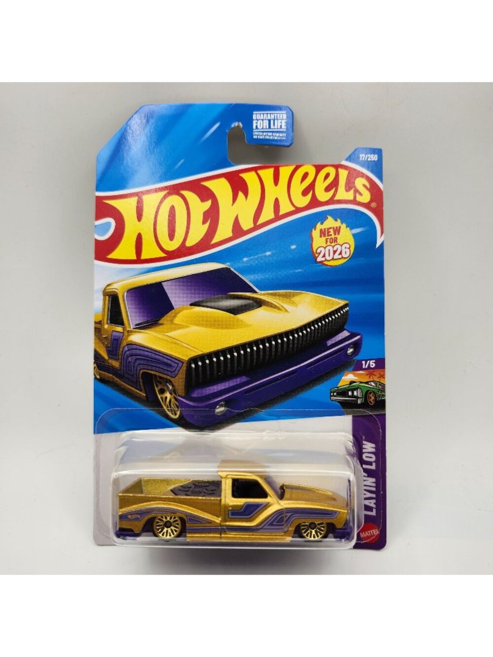 Hot Wheels Bounce'N Bass Gold Layin Low 1/5 17/250 Slammed Custom Chevy Truck